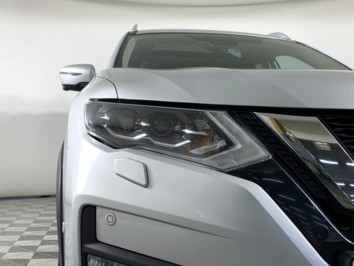 NISSAN X-Trail 2.5, 2018 года, Вариатор, Серебристый