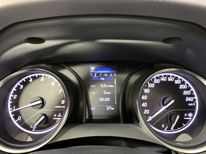 TOYOTA Camry 2.5, 2022 года, Автоматическая, БЕЛЫЙ