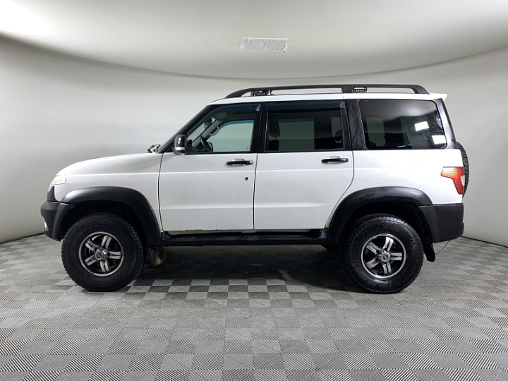 УАЗ Patriot 2.7, 2016 года, Механика, БЕЛЫЙ