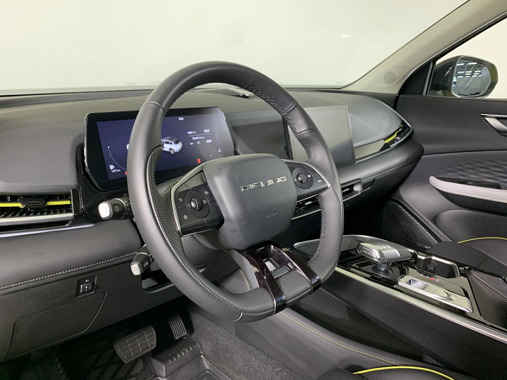 BAIC X55 1.5, 2024 года, Робот, ЖЕЛТЫЙ