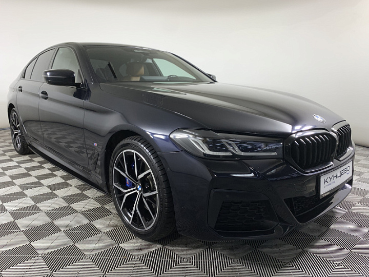 BMW 5 серии 3, 2021 года, Автоматическая, Черный