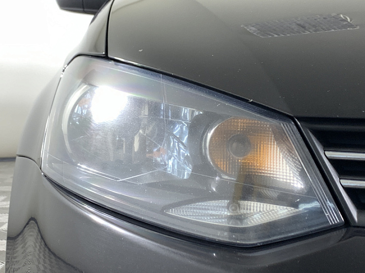 VOLKSWAGEN Polo 1.6, 2013 года, Автоматическая, ЧЕРНЫЙ