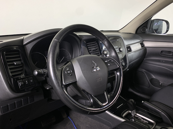 MITSUBISHI Outlander 2, 2018 года, Автоматическая, ЧЕРНЫЙ