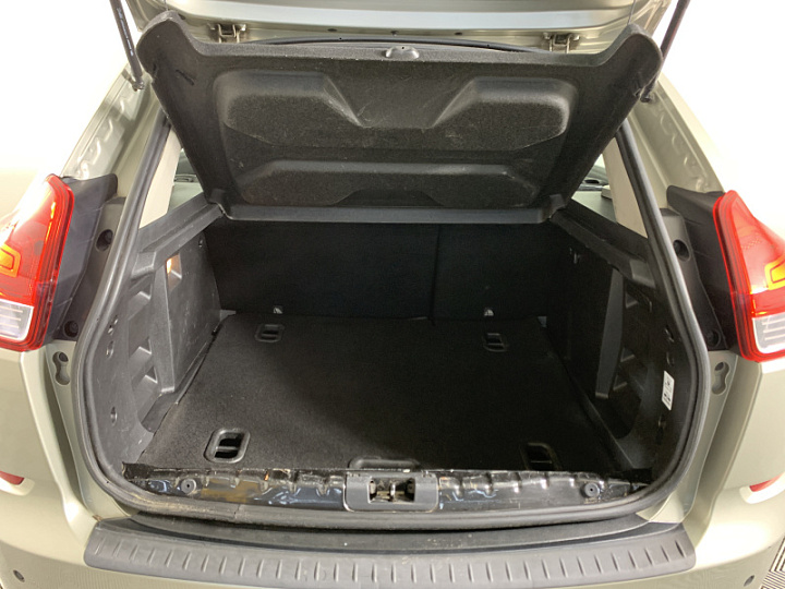 Lada XRAY 1.8, 2017 года, Робот, Серо-бежевый