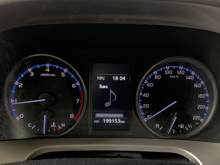 TOYOTA RAV4 2, 2016 года, Механика, Бронзовый