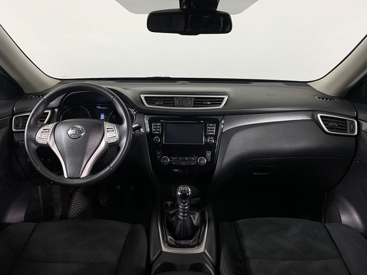 NISSAN X-Trail 1.6, 2017 года, Механика, БЕЛЫЙ