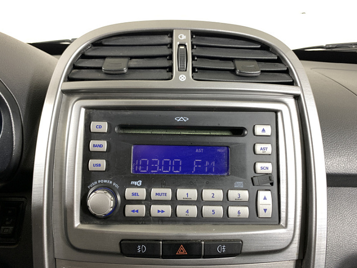 CHERY Tiggo (T11) 1.6, 2013 года, Механика, Серебристый