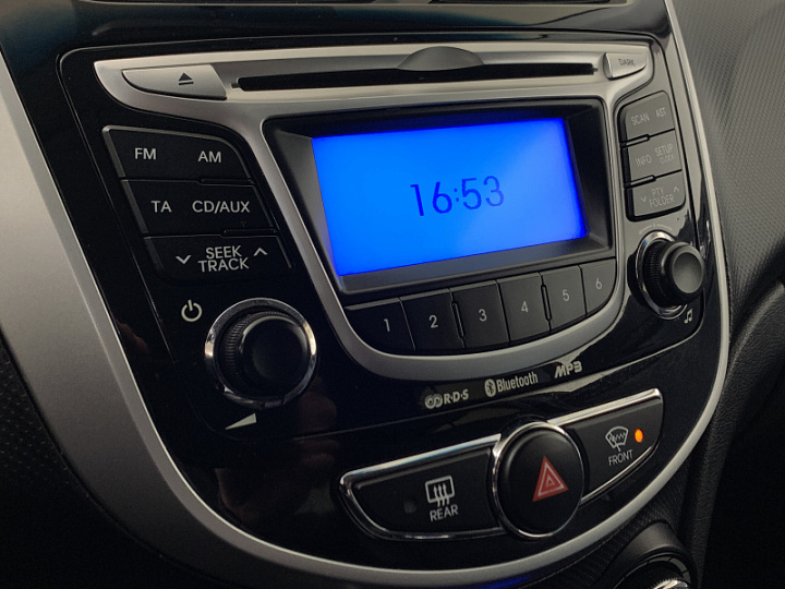 HYUNDAI Solaris 1.6, 2011 года, Автоматическая, КРАСНЫЙ