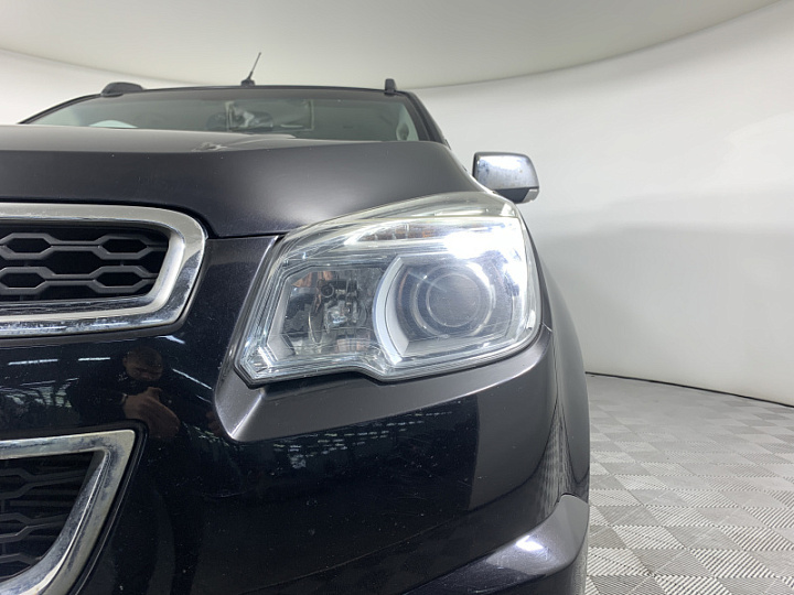 CHEVROLET TrailBlazer 2.8, 2014 года, Автоматическая, Черный металлик