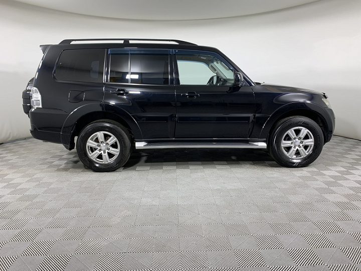 MITSUBISHI Pajero 3, 2010 года, Автоматическая, ЧЕРНЫЙ