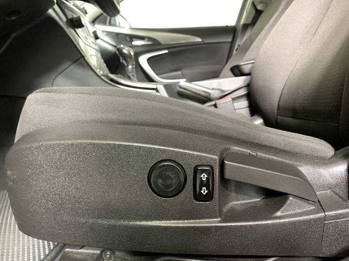 OPEL Insignia 1.8, 2014 года, Механика, КОРИЧНЕВЫЙ