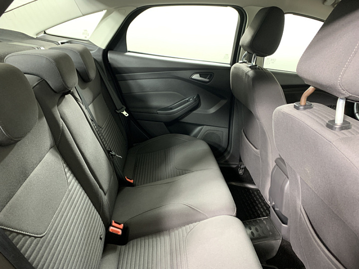 FORD Focus 1.6, 2016 года, Робот, СЕРЫЙ