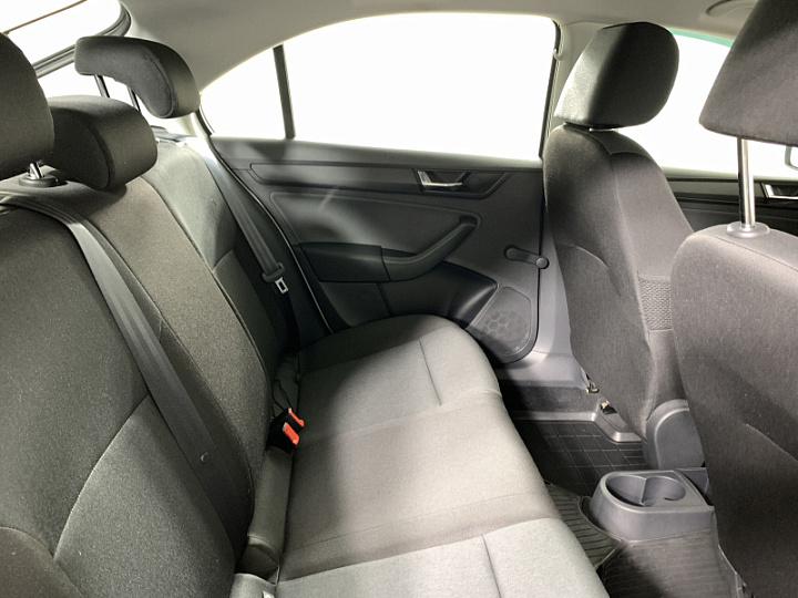 SKODA Rapid 1.6, 2019 года, Механика, БЕЛЫЙ