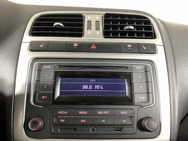 VOLKSWAGEN Polo 1.6, 2013 года, Механика, ЧЕРНЫЙ