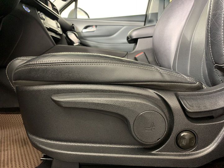 HYUNDAI Santa Fe 2.2, 2019 года, Автоматическая, БЕЖЕВЫЙ