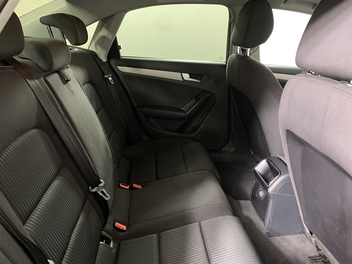 Audi A4 1.8, 2015 года, Вариатор, Черный