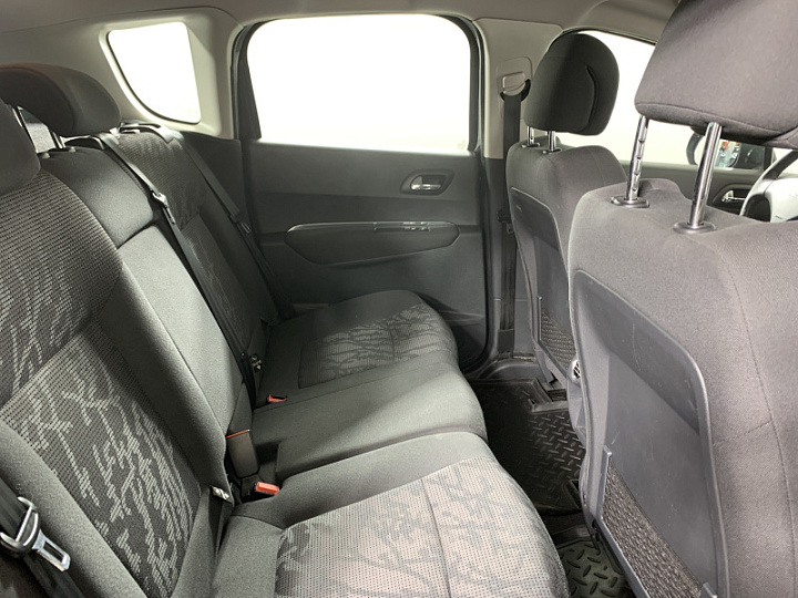 PEUGEOT 3008 1.6, 2012 года, Механика, ЧЕРНЫЙ