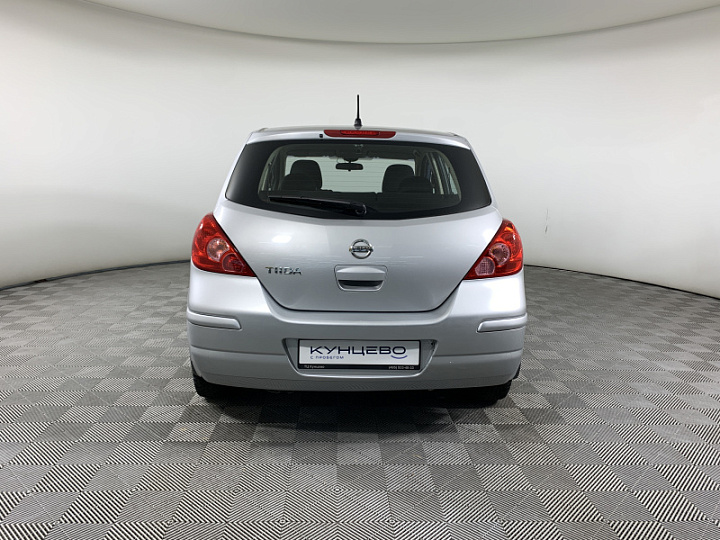 NISSAN Tiida 1.6, 2012 года, Механика, Серебристый