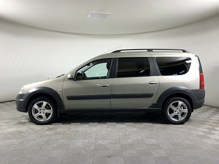 LADA (ВАЗ) Largus Cross 1.6, 2018 года, Механика, Серо-бежевый