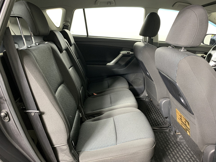 Toyota Verso 1.8, 2012 года, Вариатор, Серый