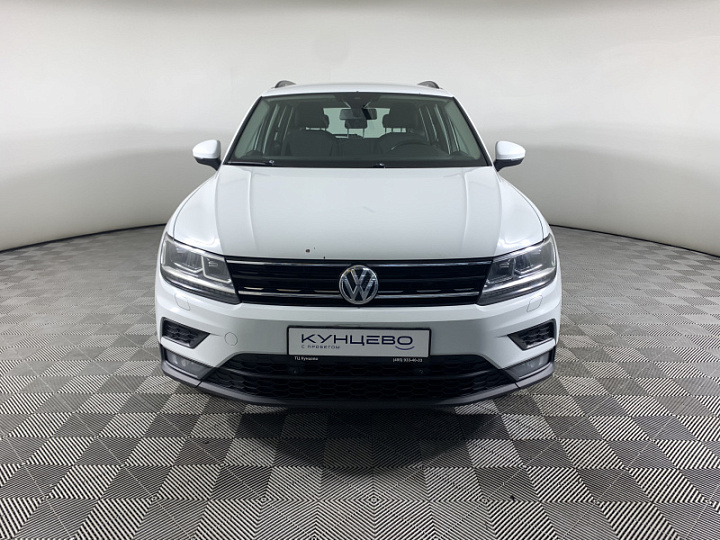 Volkswagen Tiguan 1.4, 2019 года, Робот, Белый