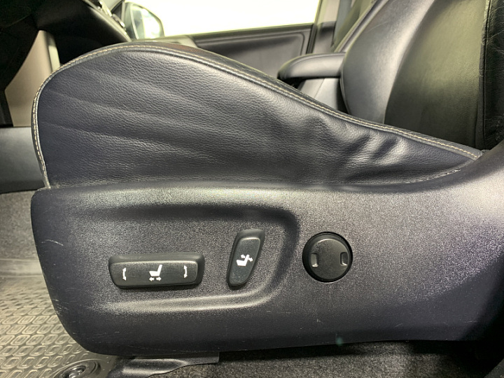TOYOTA RAV4 2.5, 2013 года, Автоматическая, ЧЕРНЫЙ