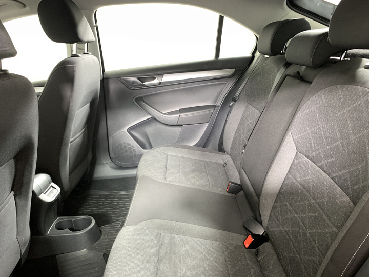 VOLKSWAGEN Polo 1.6, 2020 года, Автоматическая, СЕРЫЙ