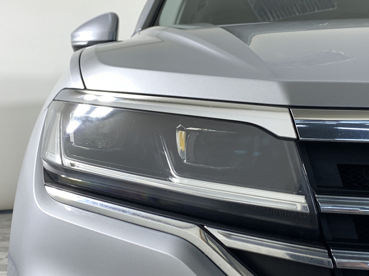 VOLKSWAGEN Touareg 3, 2018 года, Автоматическая, Серебристый