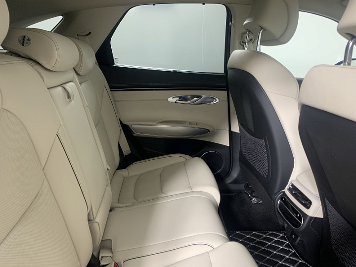 GENESIS GV70 2.2, 2021 года, Автоматическая, ЧЕРНЫЙ