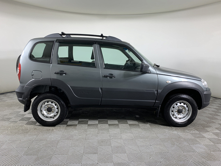 CHEVROLET Niva 1.7, 2019 года, Механика, ТЕМНО-СЕРЫЙ