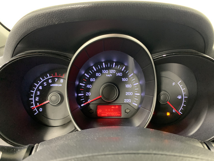 KIA Rio 1.4, 2014 года, Автоматическая, КРАСНЫЙ