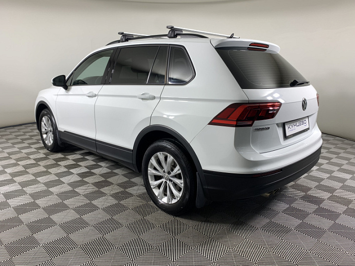 Volkswagen Tiguan 1.4, 2020 года, Механика, Белый