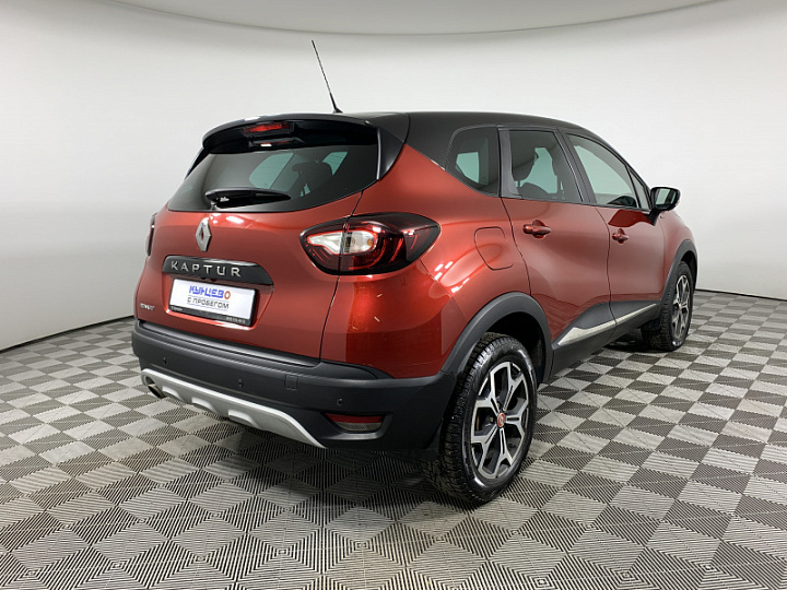 RENAULT Kaptur 1.6, 2018 года, Вариатор, КРАСНЫЙ