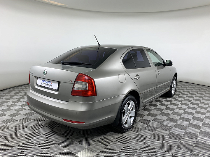 SKODA Octavia 1.8, 2012 года, Автоматическая, БЕЖЕВЫЙ