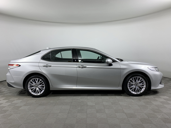 TOYOTA Camry 2.5, 2020 года, Автоматическая, СЕРЫЙ