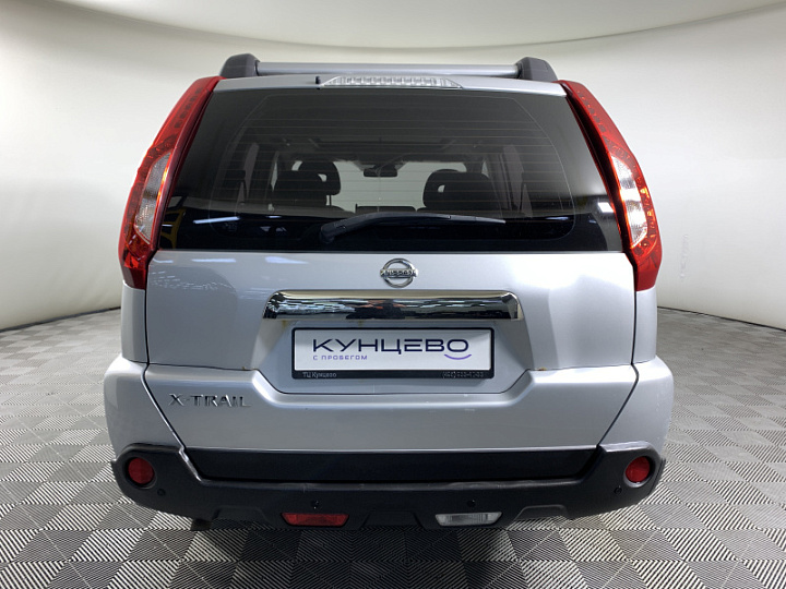 NISSAN X-Trail 2, 2012 года, Механика, Серебристый