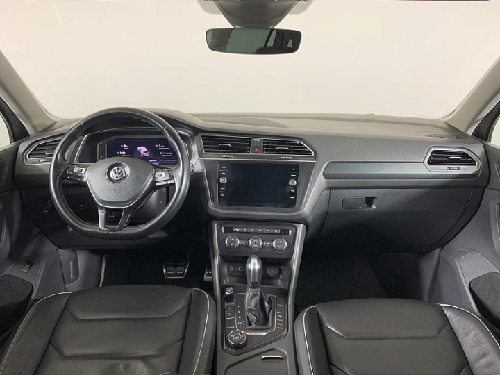 VOLKSWAGEN Tiguan 2, 2019 года, Автоматическая, Серебристый