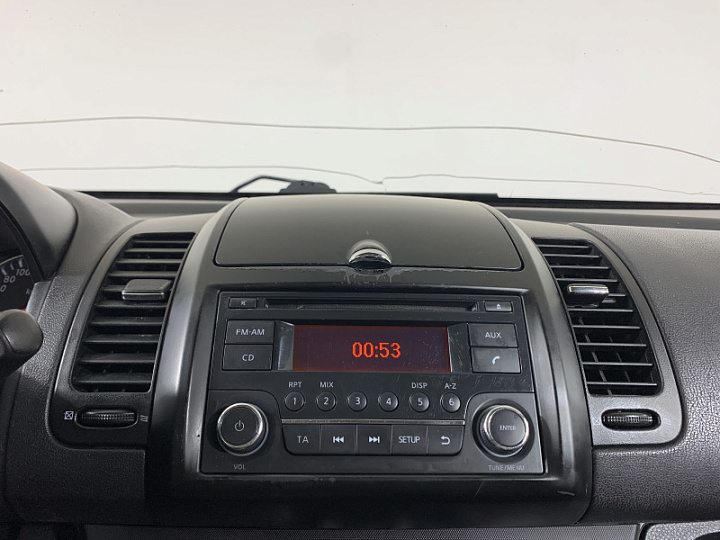 NISSAN Note 1.4, 2010 года, Механика, БЕЛЫЙ