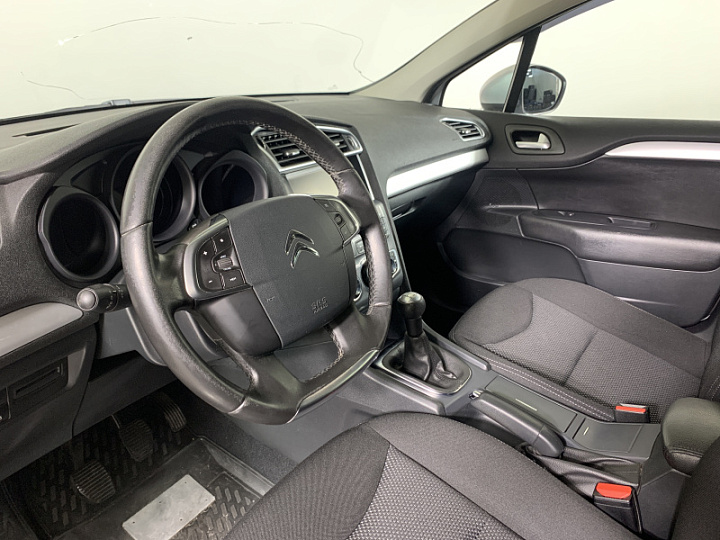 CITROEN C4 1.6, 2015 года, Механика, Серебристый
