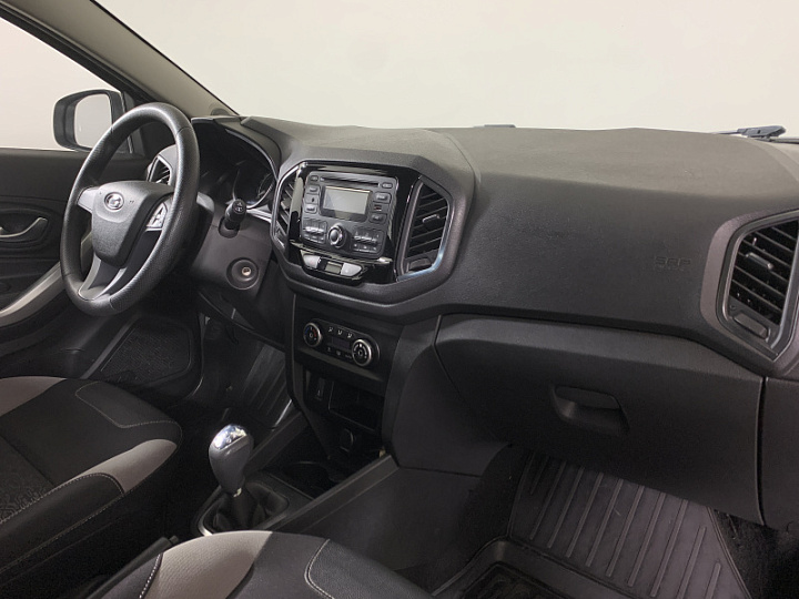 Lada XRAY 1.8, 2017 года, Робот, Серо-бежевый