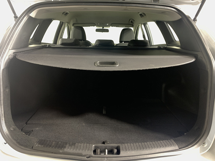 HYUNDAI i30 1.6, 2013 года, Автоматическая, Серебристый