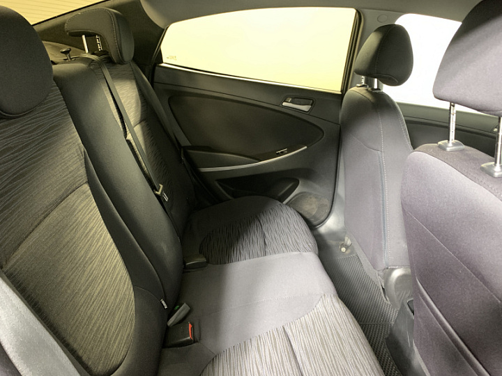 HYUNDAI Solaris 1.4, 2015 года, Автоматическая, КОРИЧНЕВЫЙ