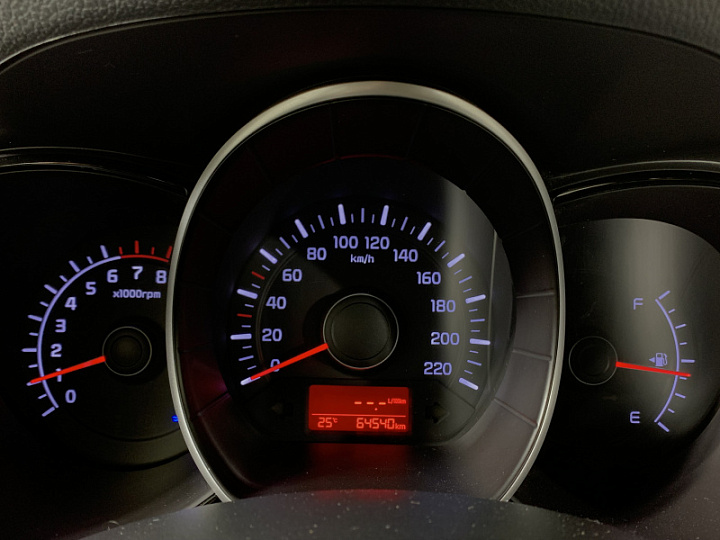 KIA Rio 1.4, 2016 года, Механика, ЧЕРНЫЙ