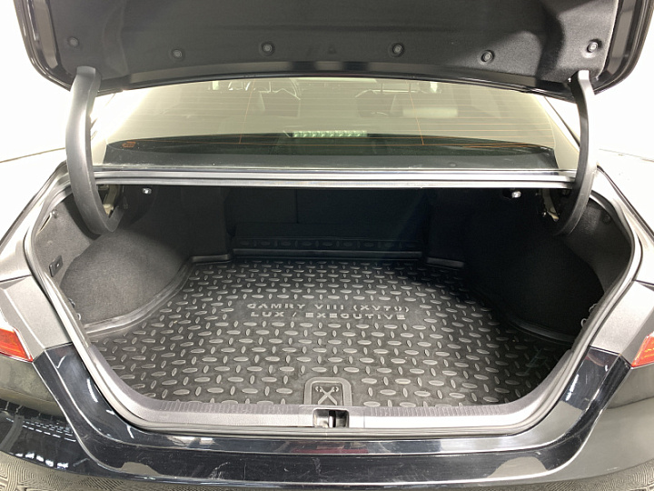TOYOTA Camry 2.5, 2018 года, Автоматическая, Черный металлик
