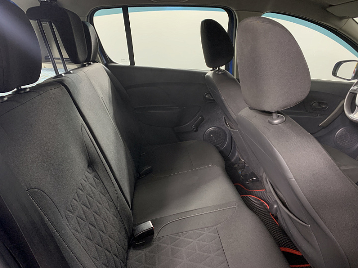 RENAULT Sandero 1.6, 2018 года, Автоматическая, Светло-синий