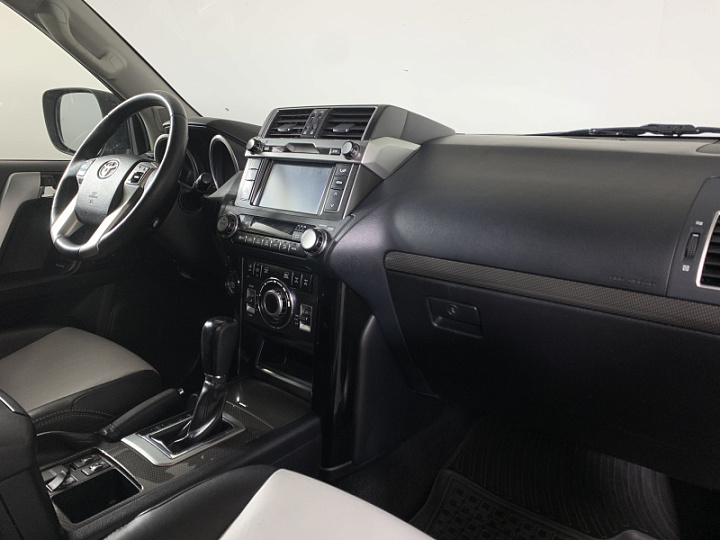 TOYOTA Land Cruiser Prado 4, 2013 года, Автоматическая, ЧЕРНЫЙ