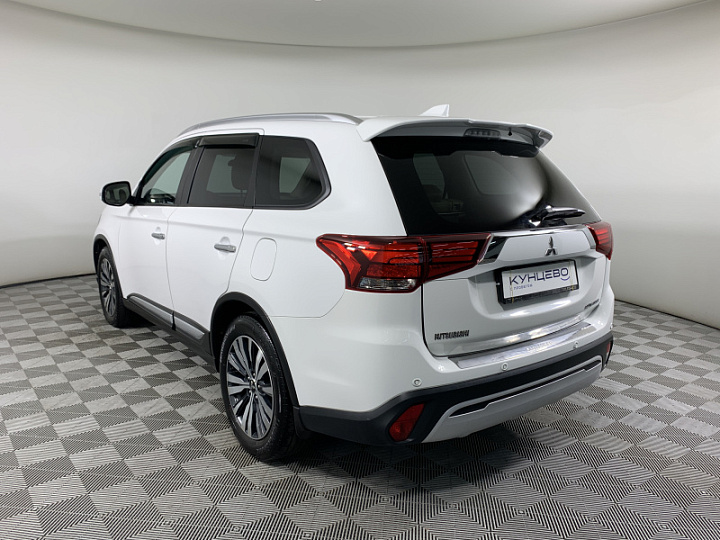 MITSUBISHI Outlander 2.4, 2020 года, Вариатор, БЕЛЫЙ