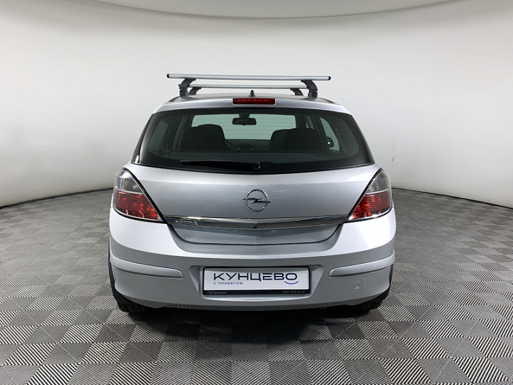 OPEL Astra 1.8, 2012 года, Автоматическая, Серебристый