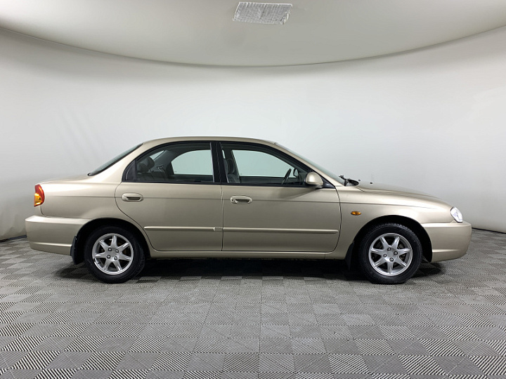 KIA Spectra 1.6, 2008 года, Механика, Золотистый