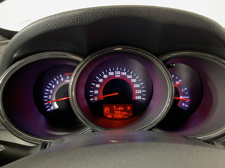 KIA Sorento 2.4, 2012 года, Автоматическая, БЕЛЫЙ